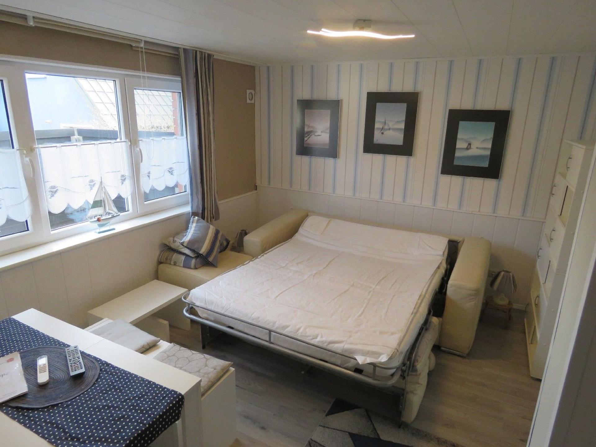 Wohnzimmer/Schlafcouch